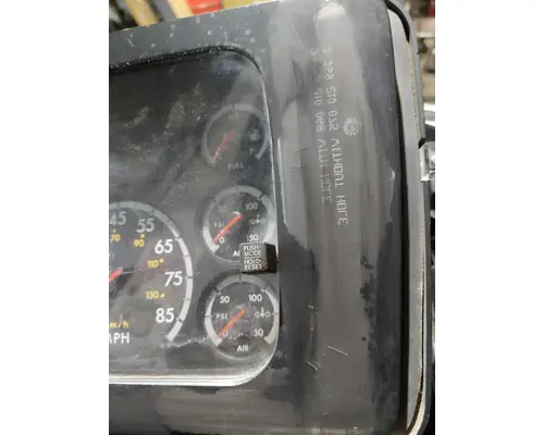 STERLING A9500 SERIES Instrument Cluster