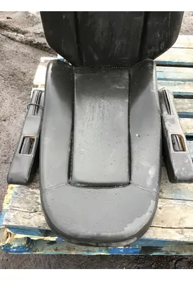 STERLING A9500 SERIES Seat