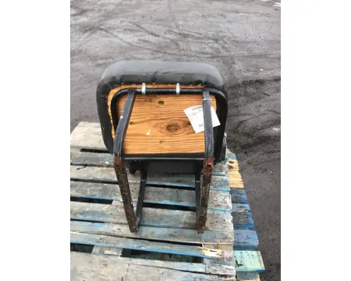 STERLING A9500 SERIES Seat