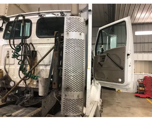 STERLING A9500 SERIES Sleeper Fairing