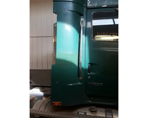 STERLING A9500 SERIES Sleeper Fairing