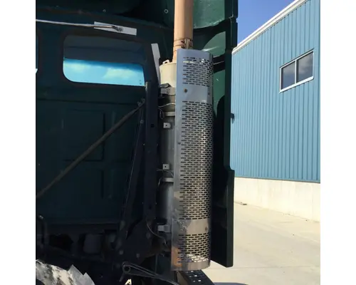 STERLING A9500 SERIES Sleeper Fairing