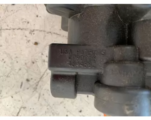 STERLING A9500 Brake Proportioning Valve