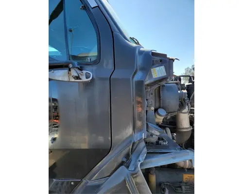 STERLING A9500 Cowl