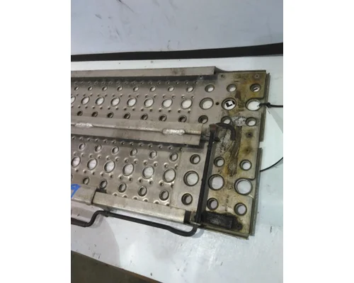 STERLING A9500 DECK (CATWALK) STEP