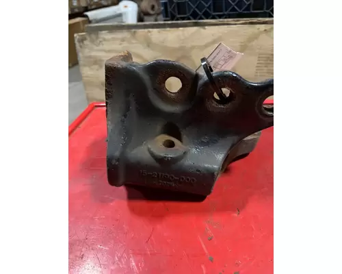 STERLING A9500 Engine Mounts