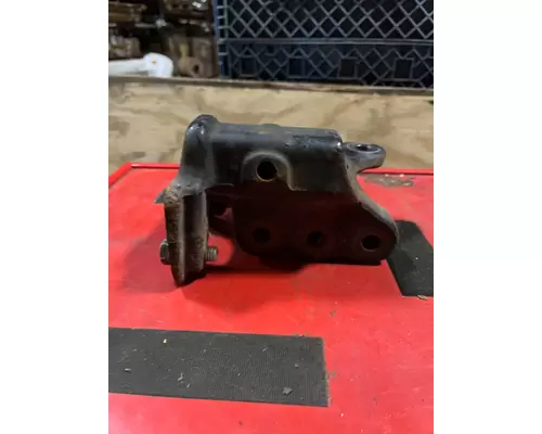 STERLING A9500 Engine Mounts