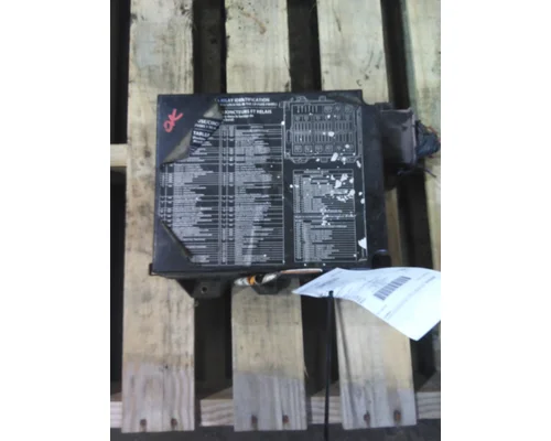STERLING A9500 FUSE BOX