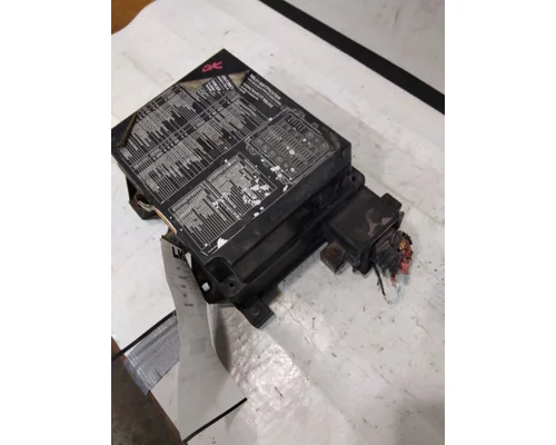 STERLING A9500 FUSE BOX