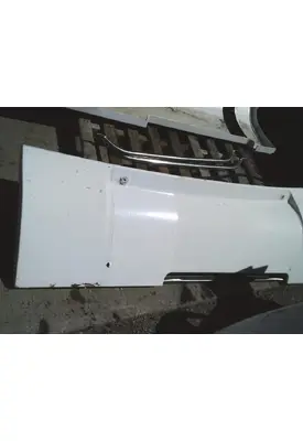 STERLING A9500 Fairing, Side (Cab)