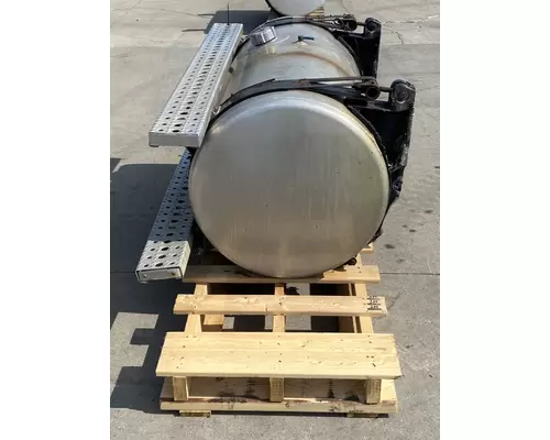 STERLING A9500 Fuel Tank