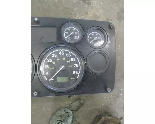 STERLING A9500 GAUGE CLUSTER