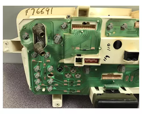 STERLING A9500 Instrument Cluster