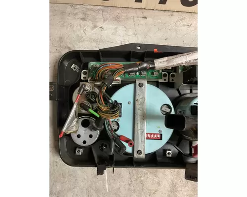 STERLING A9500 Instrument Cluster