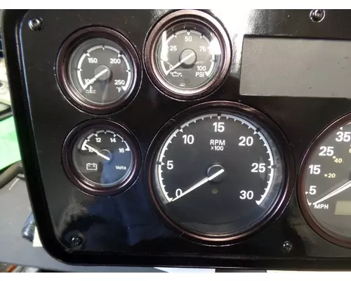 STERLING A9500 Instrument Cluster