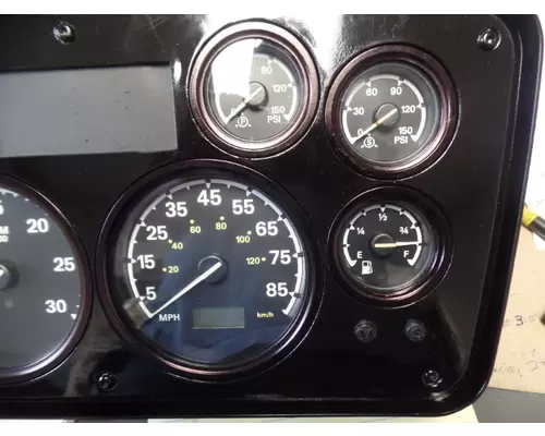 STERLING A9500 Instrument Cluster
