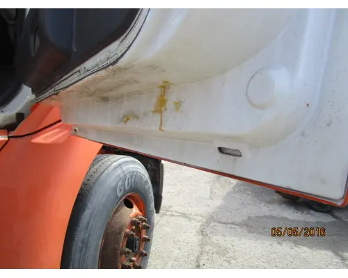 STERLING A9513 1999-2001 DOOR ASSEMBLY, FRONT