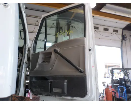 STERLING A9513 1999-2010 DOOR ASSEMBLY, FRONT