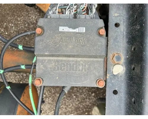 STERLING A9513 Complete Vehicle