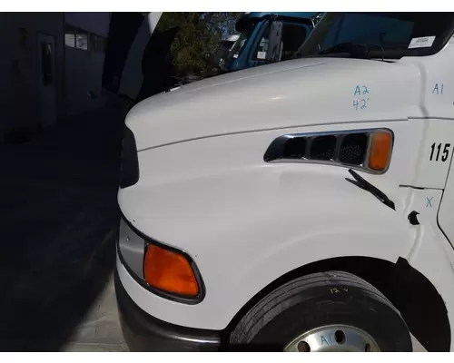 STERLING ACTERRA 5500 2001-2010 HOOD