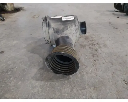 STERLING ACTERRA 5500 AIR CLEANER