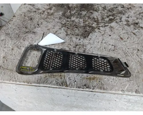 STERLING ACTERRA 5500 AIR INTAKE LOUVERCOVER