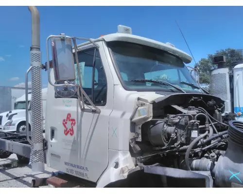 STERLING ACTERRA 5500 CAB