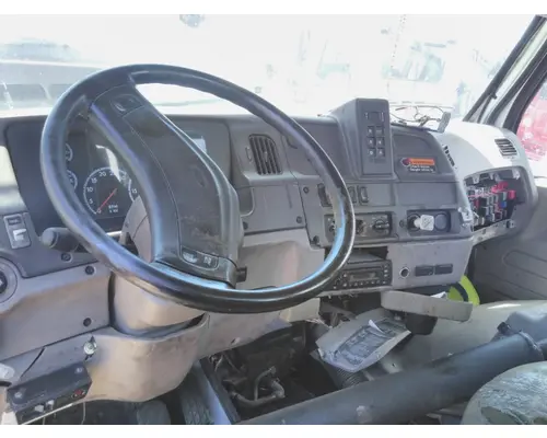 STERLING ACTERRA 5500 CAB