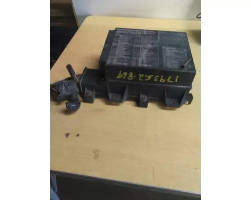 STERLING ACTERRA 5500 FUSE BOX