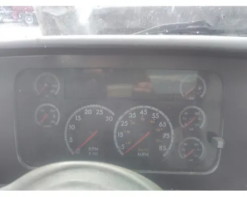 STERLING ACTERRA 5500 GAUGE CLUSTER