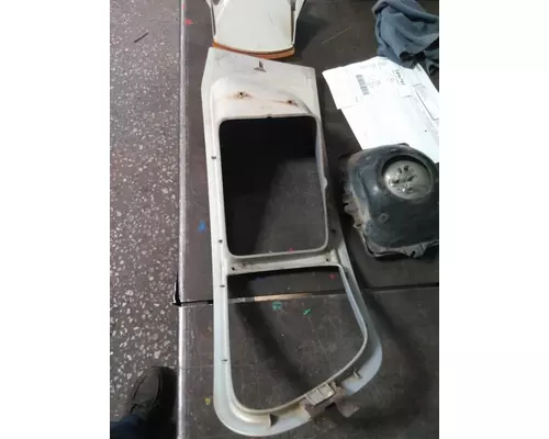 STERLING ACTERRA 5500 HEADLAMP ASSEMBLY