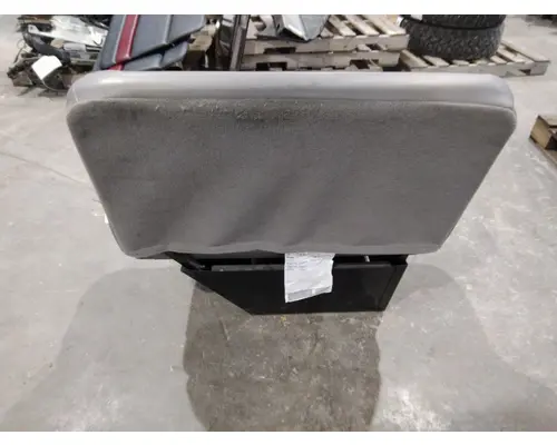 STERLING ACTERRA 5500 SEAT, FRONT