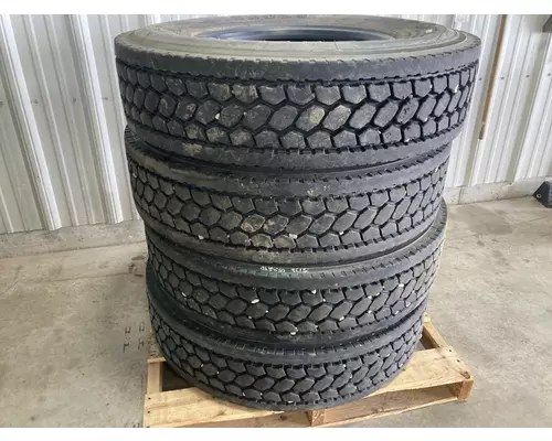 STERLING ACTERRA Tires