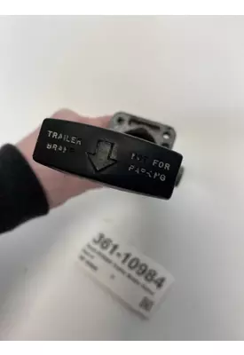 STERLING AT9500 Brake Proportioning Valve