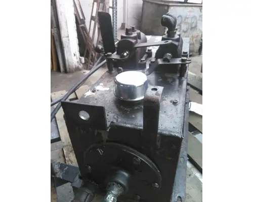 STERLING AT9500 HYDRAULIC TANK
