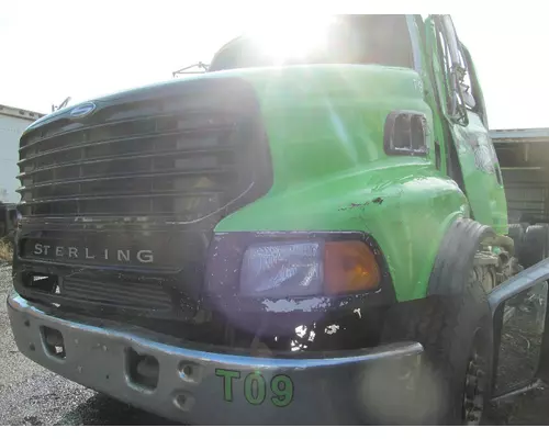 STERLING AT9500 Truck For Sale
