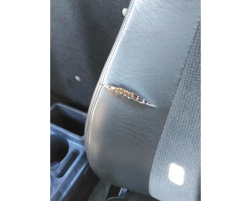 STERLING AT9513 SEAT, FRONT