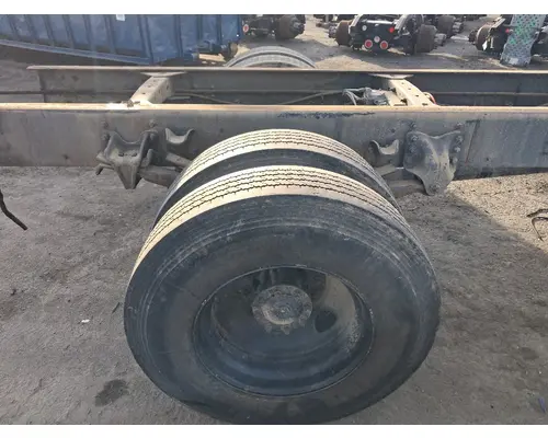 STERLING Corporate Spring Cutoff Single Axle