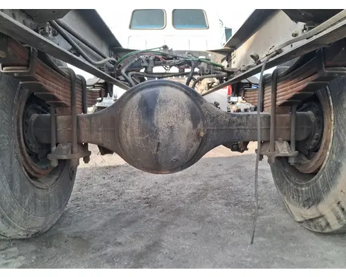 STERLING Corporate Spring Cutoff Single Axle
