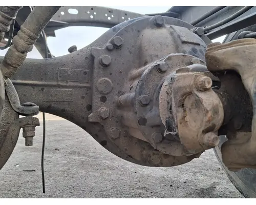 STERLING Corporate Spring Cutoff Single Axle