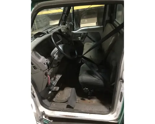 STERLING L7500 SERIES Cab