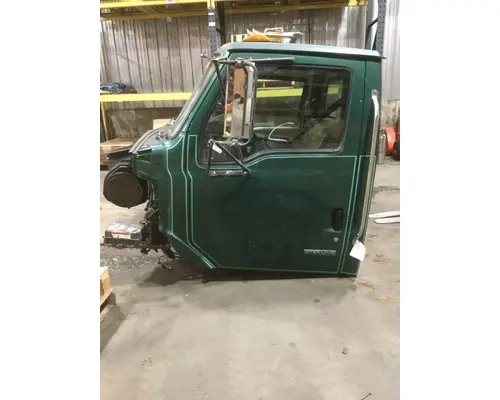 STERLING L7500 SERIES Cab