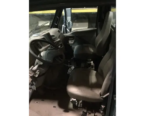 STERLING L7500 SERIES Cab