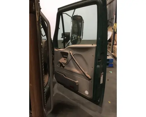 STERLING L7500 SERIES Cab