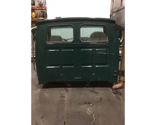 STERLING L7500 SERIES Cab