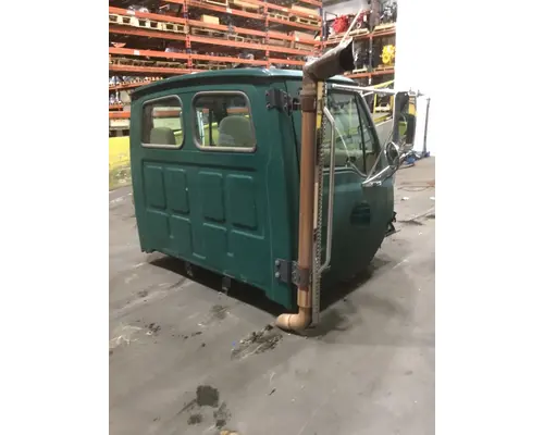 STERLING L7500 SERIES Cab