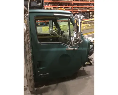 STERLING L7500 SERIES Cab