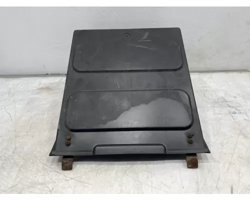 STERLING L7500 Battery Box Cover