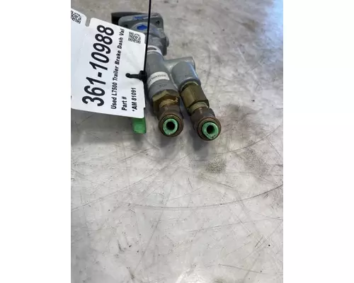 STERLING L7500 Brake Proportioning Valve