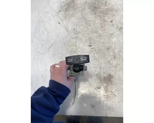 STERLING L7500 Brake Proportioning Valve